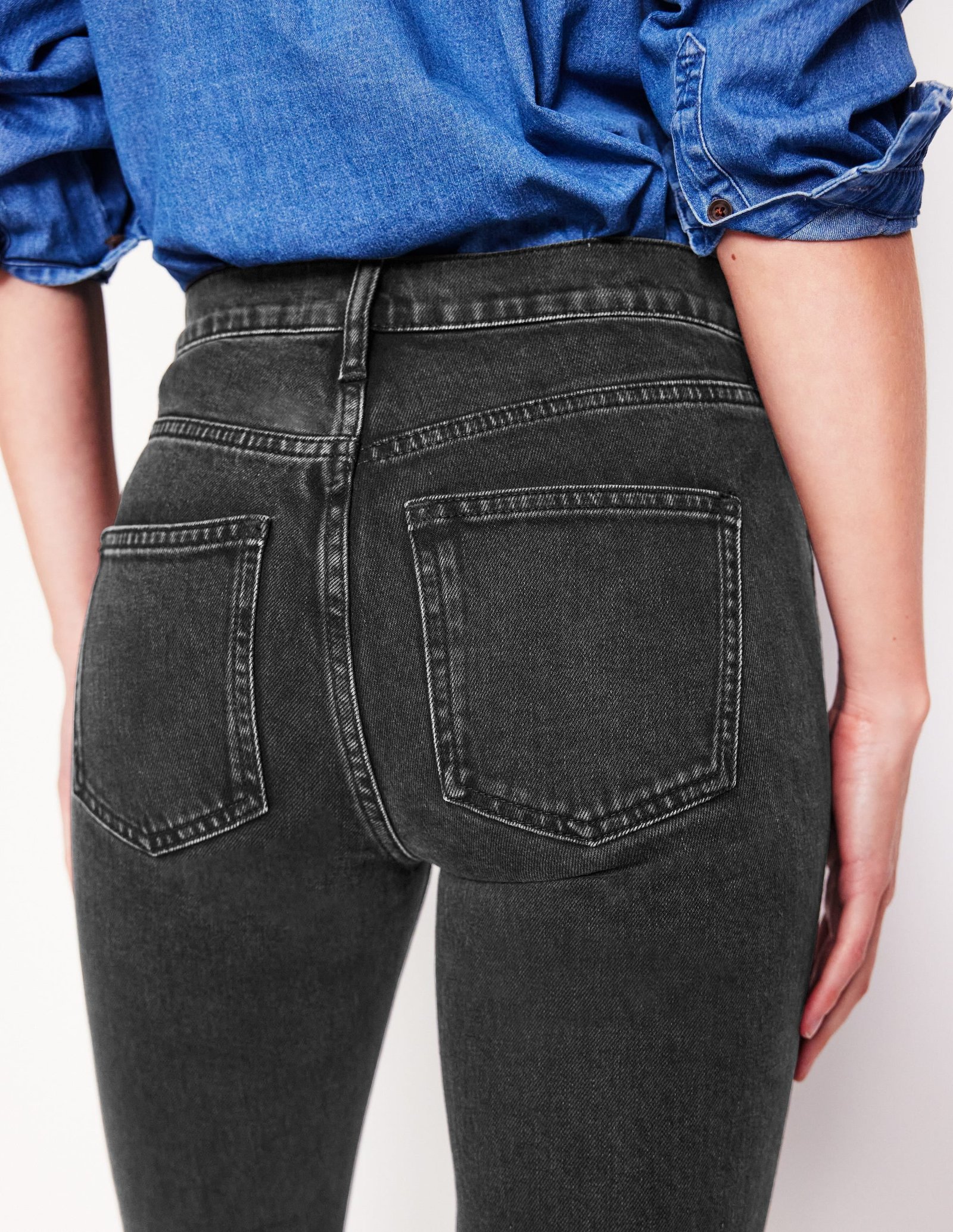 25wspr_r0663_bck_m02_v1_a3ee486c-2b0f-4730-a0c6-eb23686222c0