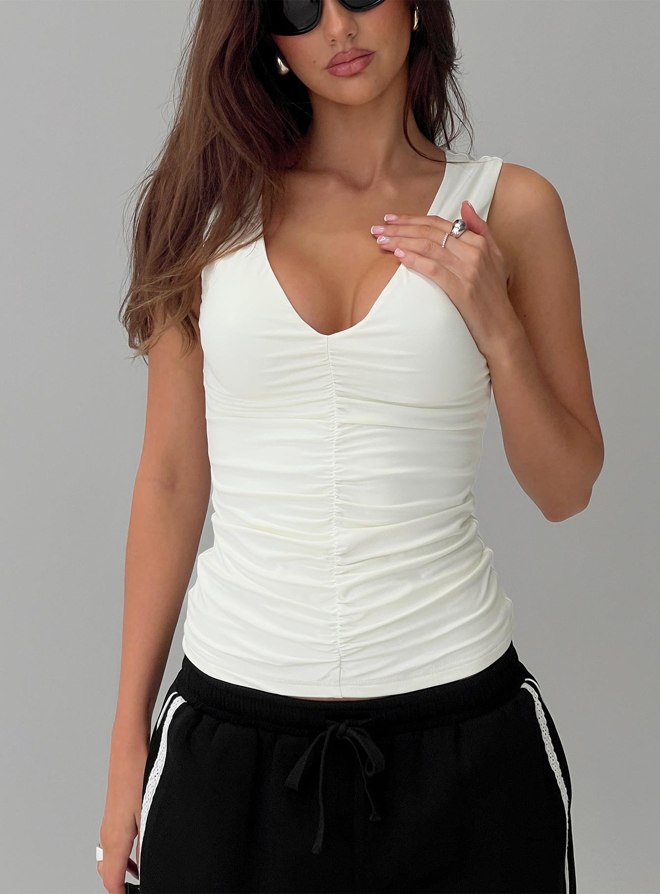 0-modelinfo-brittany-us4_fd37cba6-41cc-4201-ba83-265f9f4d73dc