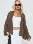 0-modelinfo-elly-us2_0ca8d4a6-0906-40af-9d9b-a4977bbe35bc