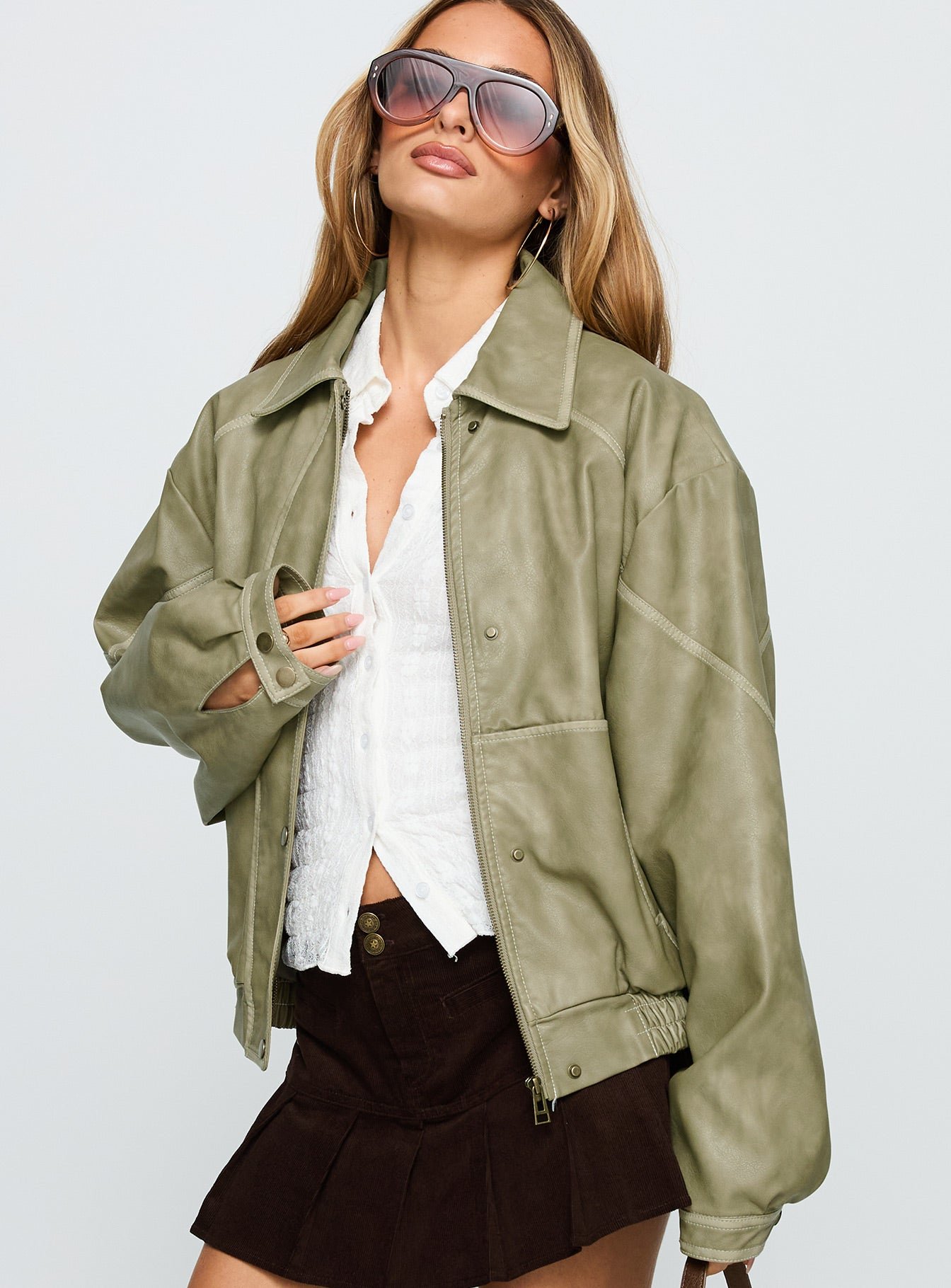 1-modelinfo-saskia-us2_112ed489-b0c0-454f-8ea0-c5e9e74d8378