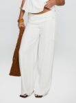 0-modelinfo-tianna-us2_18533597-04fc-4c4f-87dc-062beab2bd7b