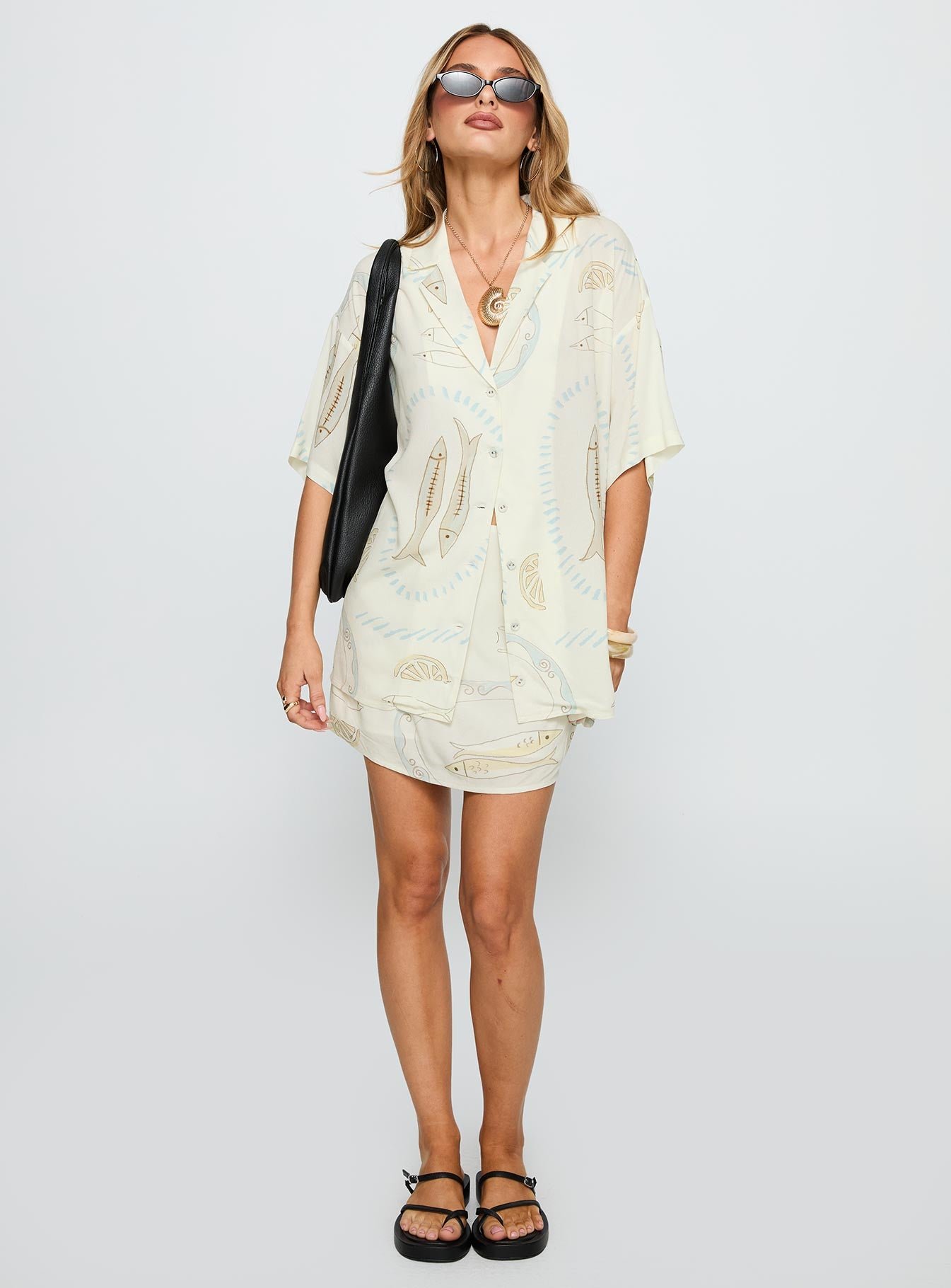 2-modelinfo-saskia-us2_21f2c241-2d3b-40e0-b3b5-ba184b1e7d70