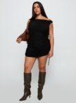 0-modelinfo-shay-us14_cfd647b2-9b04-44e0-a698-7c2c510a74eb