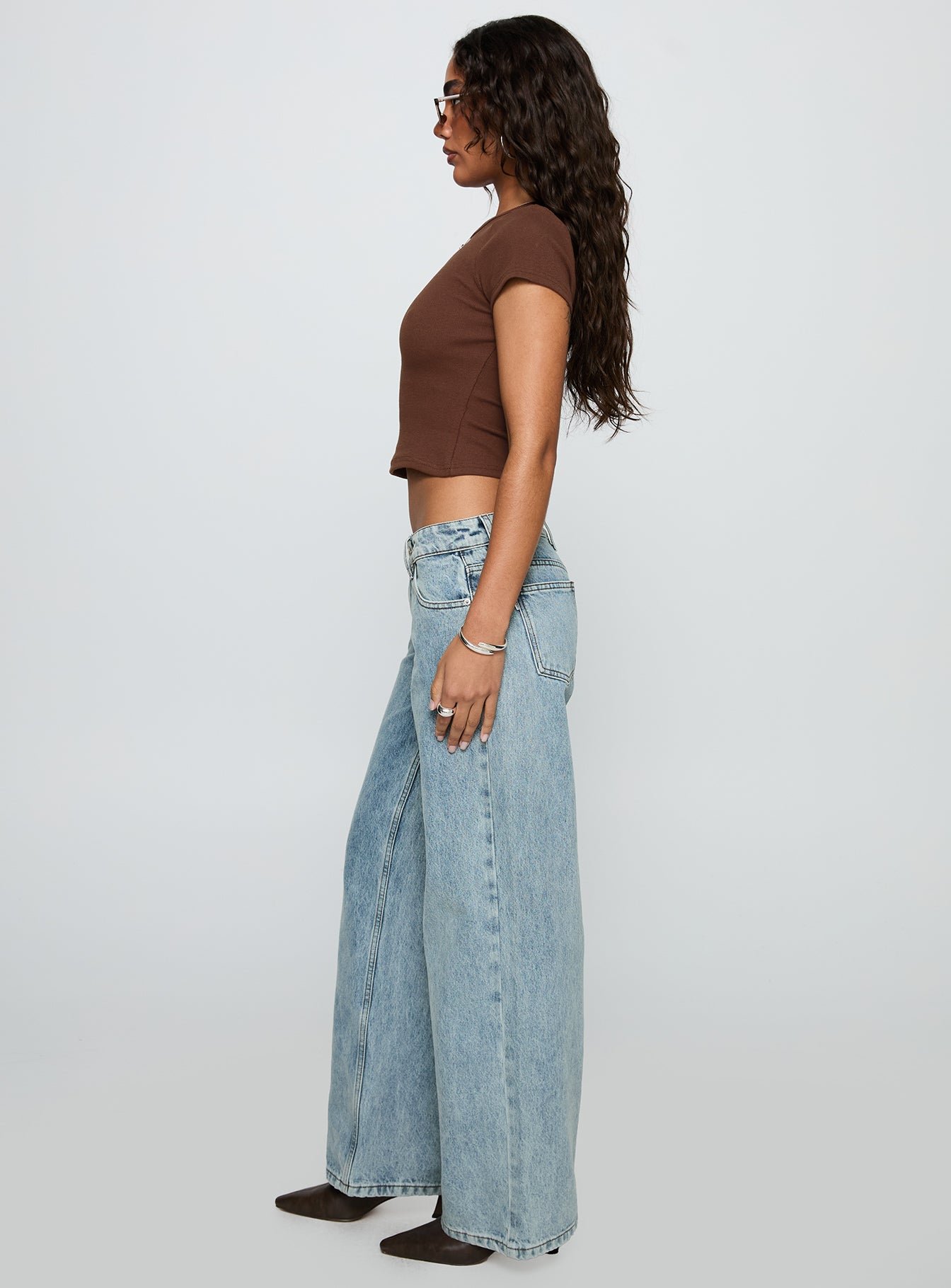 3-modelinfo-natalya-us2_0c130ff1-f008-409c-9fce-71c79268a02d