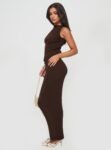 0-modelinfo-olivia-us2_61ef0240-e4da-4d09-bf02-111932c873d2