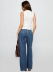 1-modelinfo-brittany-us4_c9736dc8-3773-4b18-a526-bfe38d4bb388