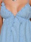 0-modelinfo-summer-us2_25a3c061-75da-4e4e-a4e3-a23fa9b9f511