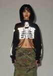 s295092_f_r_reshoot_trickz_n_treatz_flesh_n_bones_reflective_hoodie_black_140091_0017_23_01_11