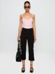 1-modelinfo-holly-us2_49a5c4a0-6eae-4f1b-91f2-5bc67ccaf205