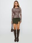 0-modelinfo-saskia-us2_3aa437af-c33b-4517-8fa0-3b121f616fcf