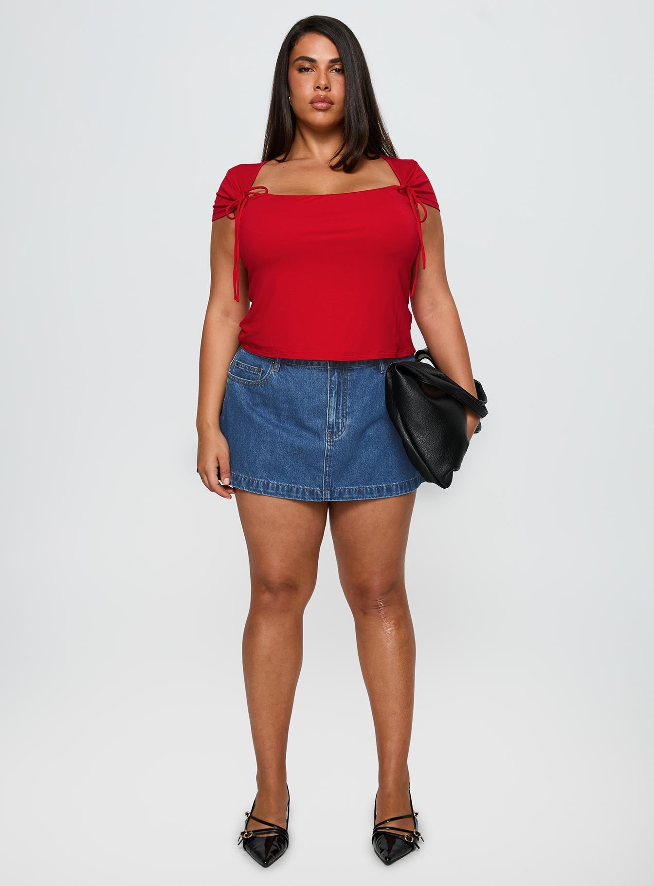 6-modelinfo-shay-us14_fdac4f2b-0931-4c81-bf2c-ba258978469d