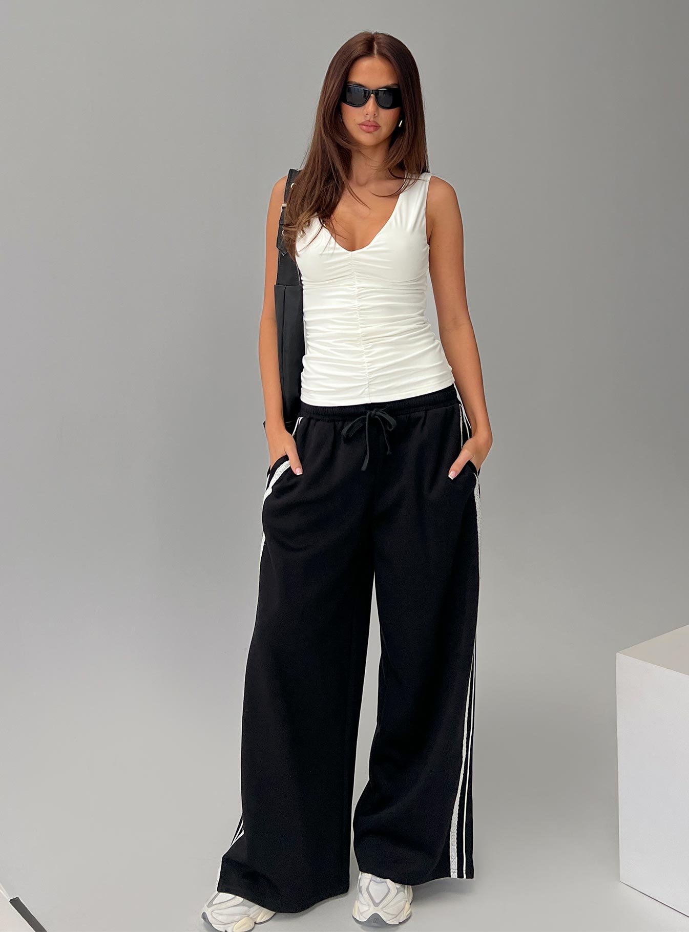 7-modelinfo-brittany-us4_77065111-3910-4bfc-a77b-6456c55f66fc