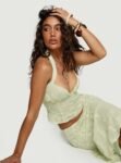 0-modelinfo-natalya-us2_2e23fef4-90d3-40fa-bc65-ddb3ad90a076