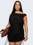 0-modelinfo-shay-us14_cfd647b2-9b04-44e0-a698-7c2c510a74eb