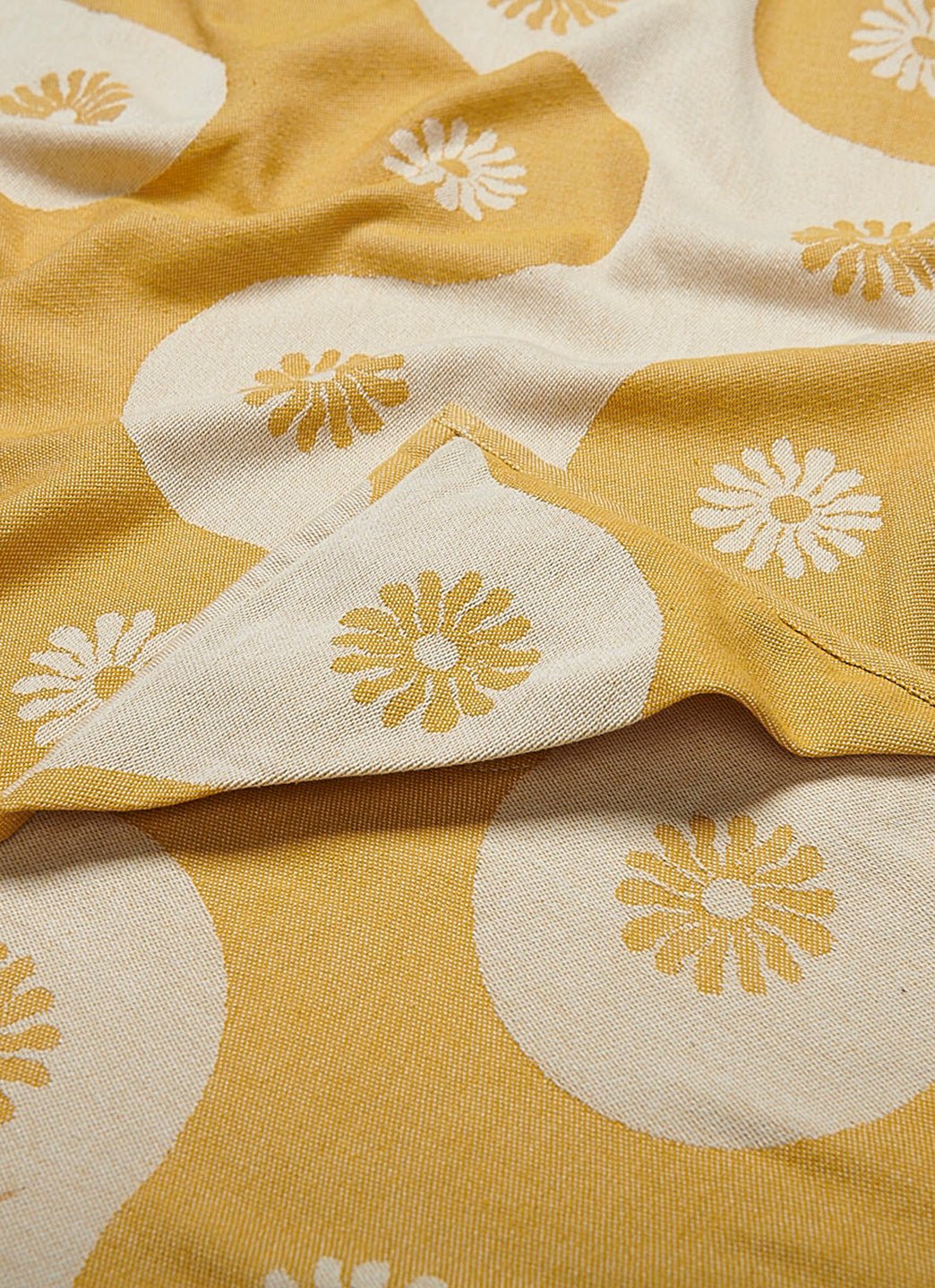 8934465437864-mustard-3a