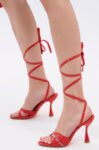 JANIKA-REDRED1