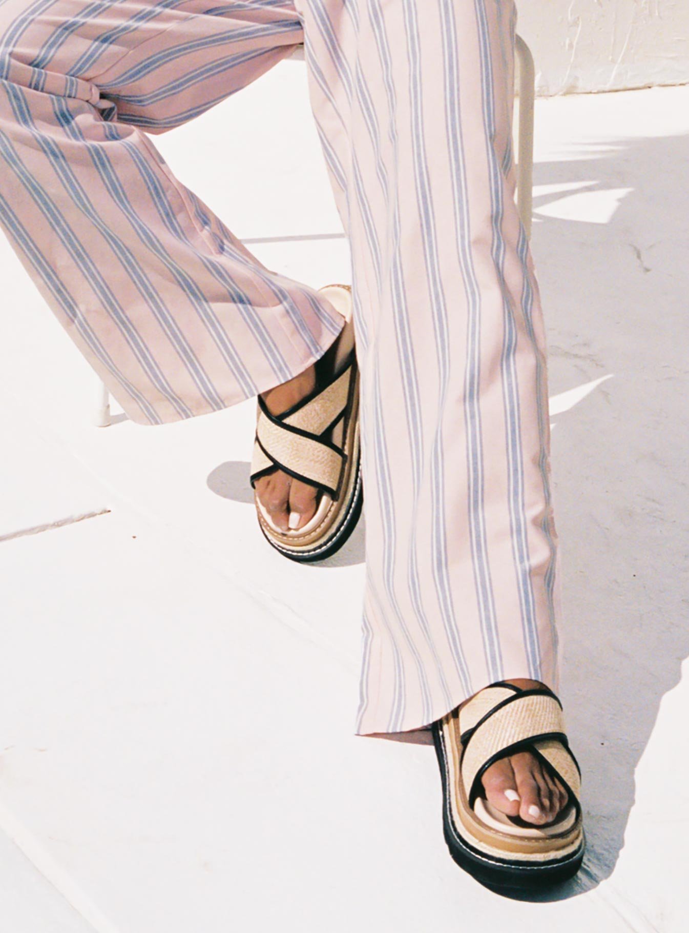 Odi-Sandals-Tan-Black