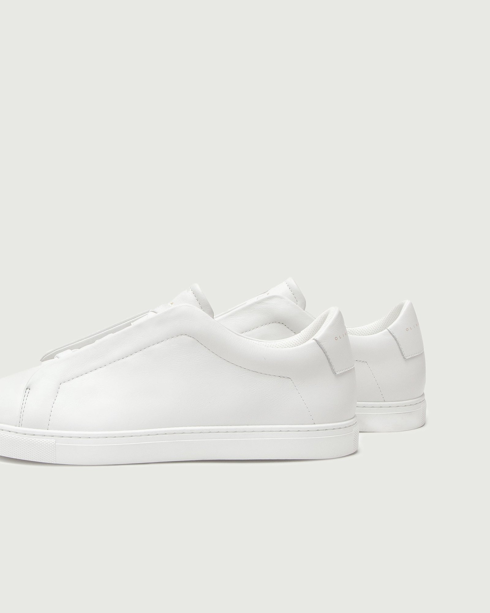 WHITE_ZOOM_3ea9e100-db13-48f2-8edc-2f5841acb064