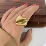 18K Gold-Plated Stainless Steel Heart Ring缩略图 b8a473b5-cf88-4e70-a36f-fbfc6fd6c823-Max-Origin