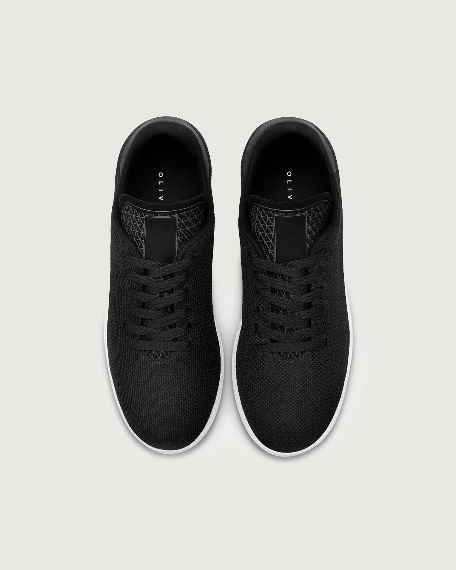 phoenixblack4_2bb31028-8e39-44ec-be40-049c6f44447a