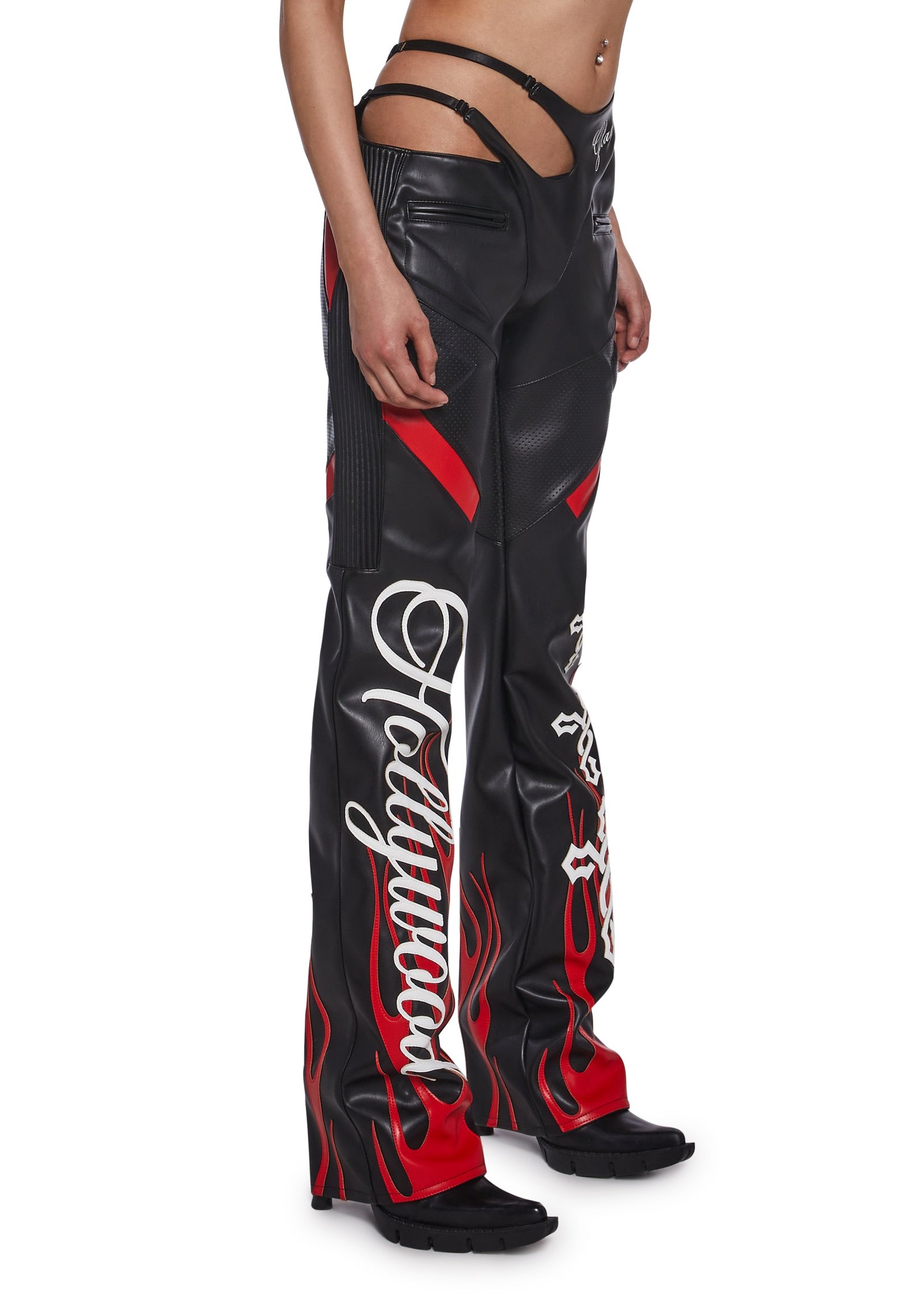 s1900221_f_r_namilia__black__296429_0040_25-04-29