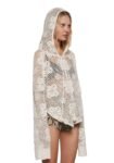s1900544_f_r_current_mood_off_white_296184_0229_25_04_01