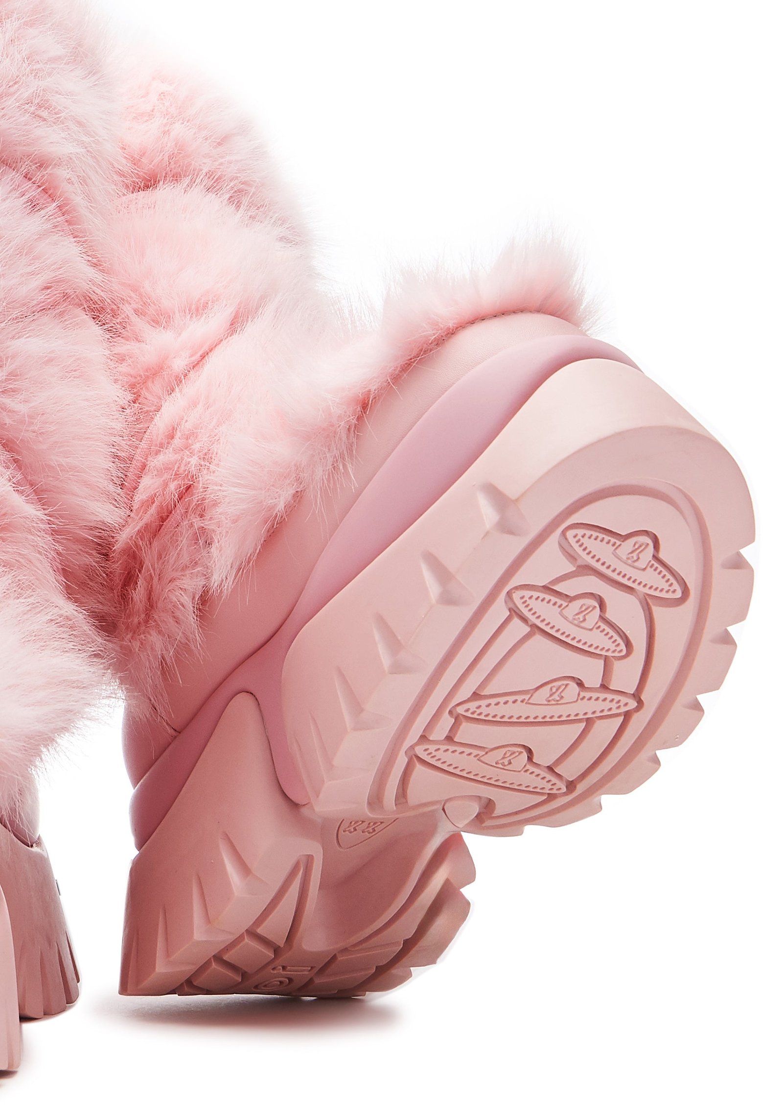 s1905864_f_r_kawaii_sasquatch_fluffy_pink_snow_boots_6