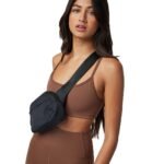 vuori-all-around-hip-pack_BLK_2_1