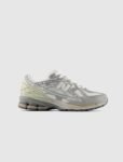 NB1906TEAMAWAYGREY-1
